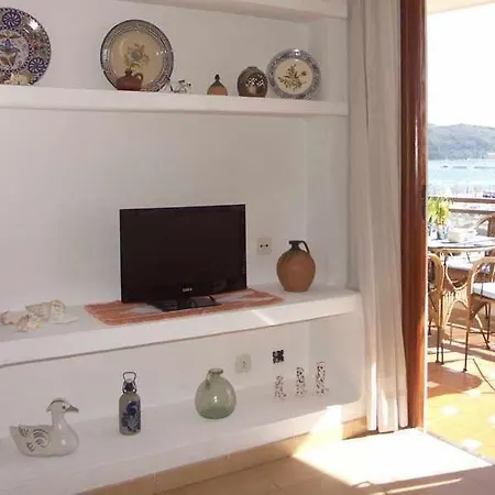 Apartment Apartamento En Primera Linea Para 4 Personas Port de Pollenca